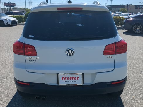 Used 2017 Volkswagen Tiguan S image 14