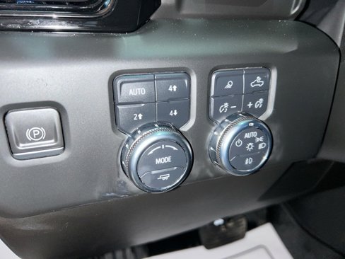 Used 2023 GMC Sierra 1500 AT4 w/ AT4 Premium Package image 22