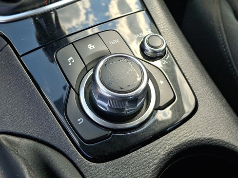 Used 2015 MAZDA MAZDA3 i Touring w/ Technology Package image 26