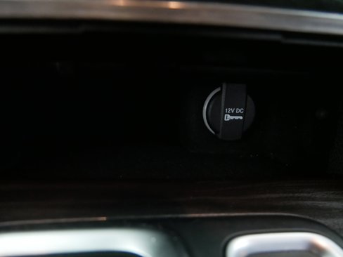 Used 2018 Chrysler 300 Touring image 31