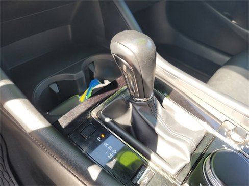 Used 2022 MAZDA MAZDA3 s image 20