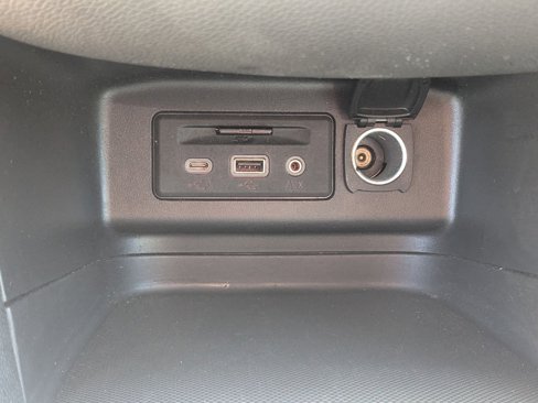 Used 2022 Chevrolet Equinox RS w/ RS Leather Package image 25