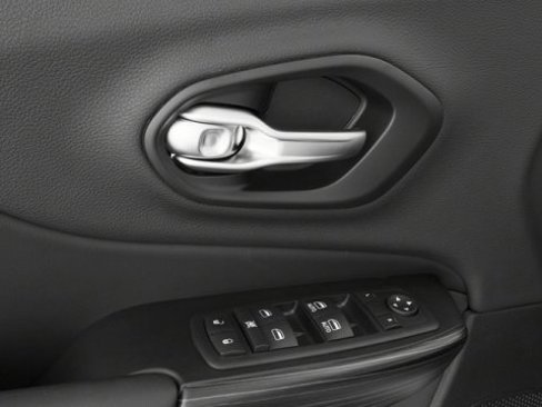 Used 2017 Jeep Cherokee Limited image 25
