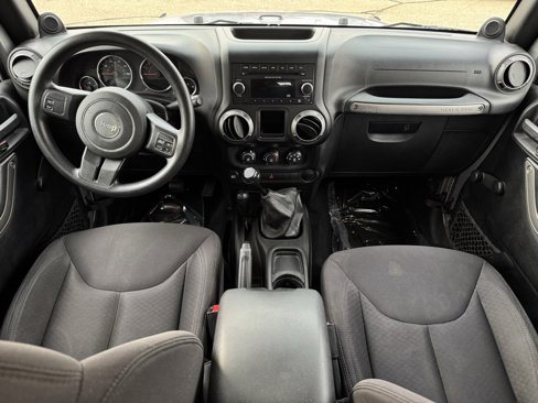 Used 2013 Jeep Wrangler Unlimited Sport image 6