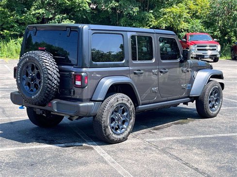 Used 2023 Jeep Wrangler Unlimited image 3