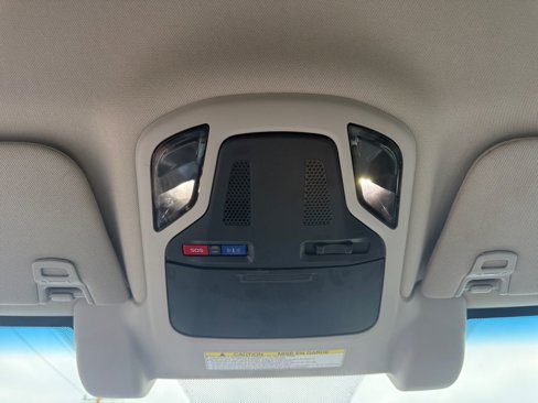 Used 2020 Subaru Outback Premium image 18