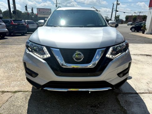 Used 2020 Nissan Rogue SV image 15