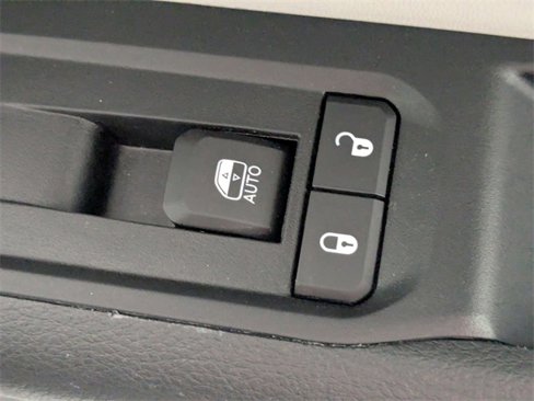 Used 2022 Jeep Compass Limited image 33