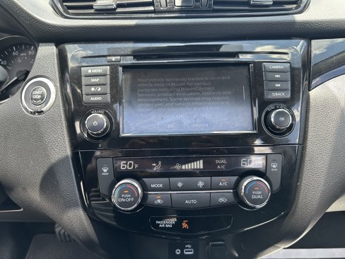Used 2022 Nissan Rogue Sport SL w/ Premium Package image 28