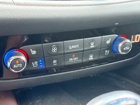 Used 2021 Buick Enclave Avenir w/ Avenir Technology Package image 16