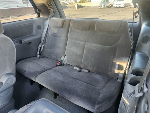Used 2004 Toyota Sienna LE image 10