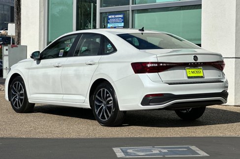 New 2025 Volkswagen Jetta SE image 6