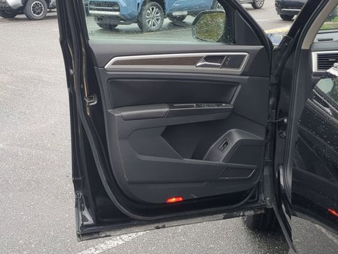 Used 2019 Volkswagen Atlas SE image 15