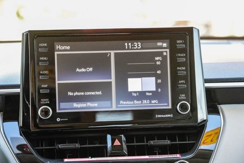 Certified 2022 Toyota Corolla Cross LE image 17