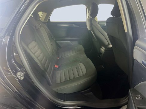 Used 2019 Ford Fusion SE image 23