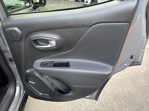 Used 2021 Jeep Renegade Trailhawk w/ Sun & Sound Group image 22