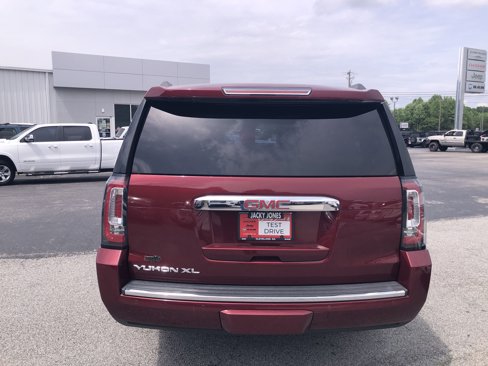 Used 2017 GMC Yukon XL Denali w/ Open Road Package image 6