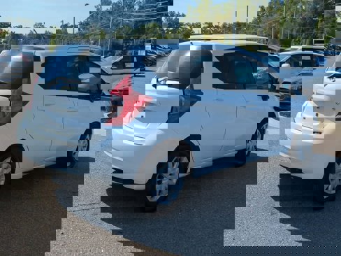 Used 2015 Nissan Versa Note SV image 8