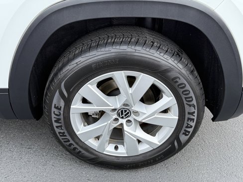 Used 2021 Volkswagen Atlas Cross Sport S w/ Luggage Net & Mats Package image 14