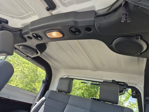 Used 2007 Jeep Wrangler Sahara w/ Dual Top Group image 27