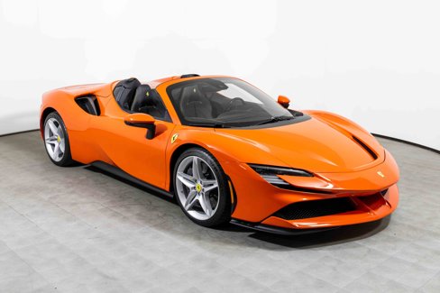 Used 2024 Ferrari SF90 Spider image 3