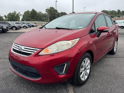 Used 2013 Ford Fiesta SE image 8