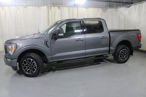 Certified 2022 Ford F150 XLT w/ Equipment Group 302A High image 2
