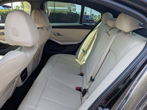 Used 2020 BMW 330i Sedan w/ Convenience Package image 15
