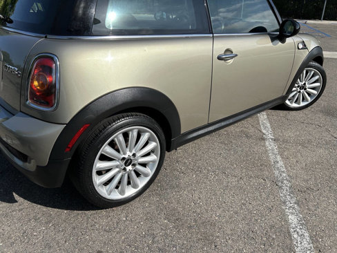 Used 2010 MINI Cooper S image 22