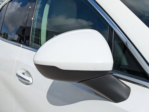 Used 2023 Buick Envision Preferred image 11