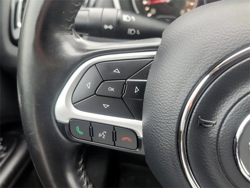 Used 2020 Jeep Compass Latitude image 21
