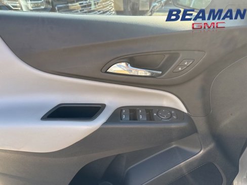 Used 2023 Chevrolet Equinox LT image 12