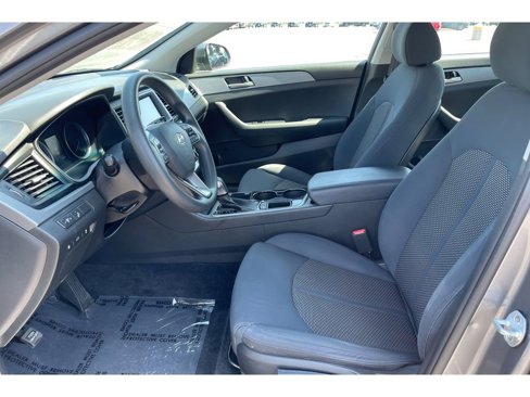Used 2018 Hyundai Sonata SE w/ Cargo Package image 10
