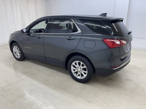 Used 2020 Chevrolet Equinox LT image 2