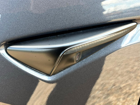 Used 2021 Tesla Model Y Performance image 25