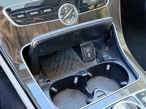 Used 2019 Mercedes-Benz C 300 4MATIC Sedan image 22