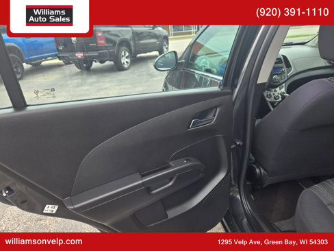 Used 2014 Chevrolet Sonic LT image 11
