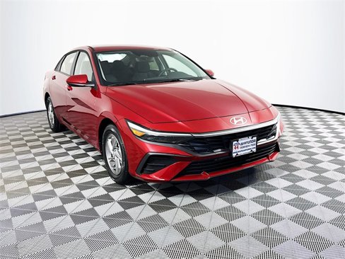New 2025 Hyundai Elantra SE image 6