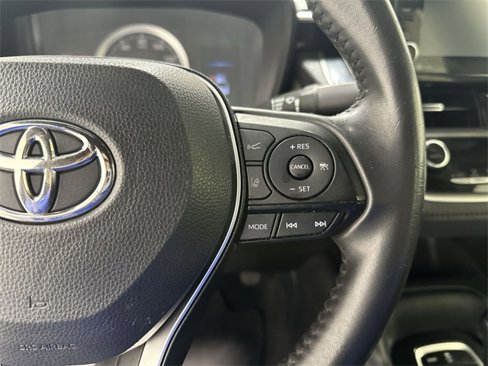 Used 2022 Toyota Corolla SE image 34