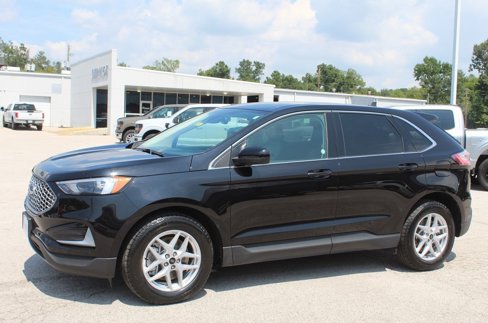 Used 2024 Ford Edge SEL image 2