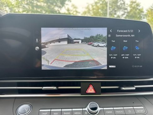 Certified 2024 Hyundai Elantra SEL image 19
