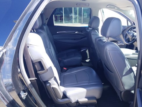Used 2018 Buick Enclave Essence image 15
