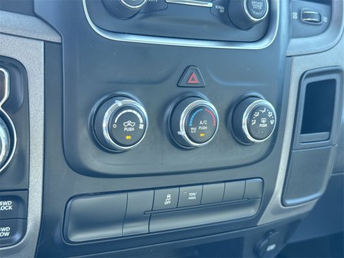 Used 2022 RAM 1500 Tradesman w/ Chrome Appearance Group image 25