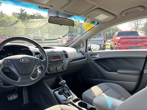 Used 2018 Kia Forte LX w/ Sports Package image 14