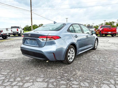 Used 2023 Toyota Corolla LE image 7