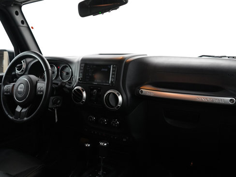 Used 2018 Jeep Wrangler Unlimited Sahara w/ Dual Top Group image 12