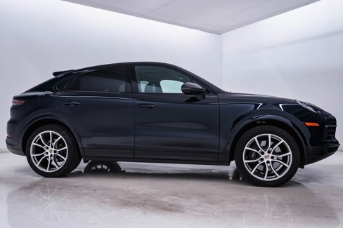 Certified 2022 Porsche Cayenne Coupe image 9