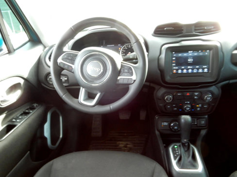 Used 2021 Jeep Renegade Latitude image 17
