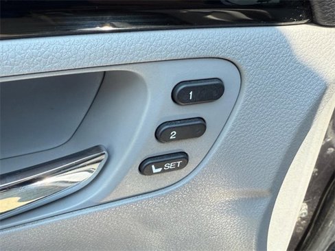 Used 2019 Honda Pilot Touring image 17