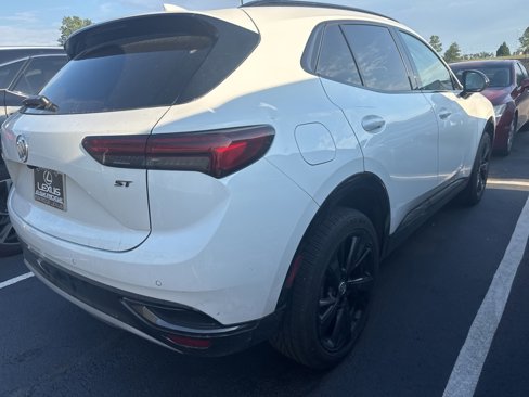 Used 2022 Buick Envision Essence w/ Sport Touring Package image 4